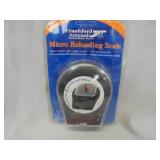 Micro reloading scale