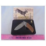 Browning knife in metal tin