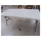 folding table