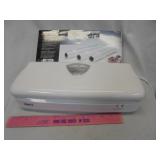 Deni vacuum sealer w / extra rolls