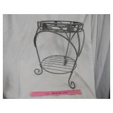 Metal plant stand