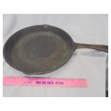Benjamin & Medwin 11 1/2 Inch Cast Iron Skillet