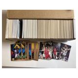 Lot of 1000 basketball trading cards