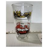 Vintage "Milkshake Glass" w/old Cars 20oz