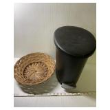 Sterlite Garbage Can & Basket