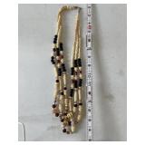 Unique Necklace -ivory