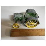 John Deere Model D Toy Tractor *1/16*