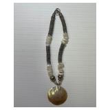 Cut Stone Necklace *Shell pendent*
