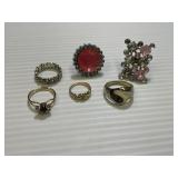 Lot of 6 Rings