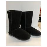New Bearpaw Boots size 9