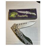 8.5" Poison Dart Frog Locking Blade