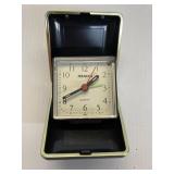 Advance quartz travel clock