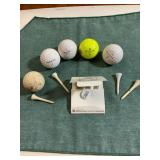 5 Golf Balls & T
