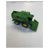 John Deere ERTL Combine