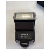 2 flash units Minolta & Nikon