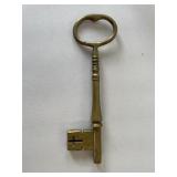 Colonial Williamsburg Restoration 8" Brass Key