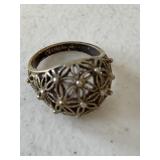 18 HG GF Ladies Unusual Ring
