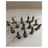 14 metal Soldiers From South Africa Old