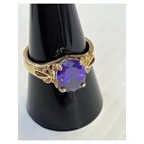 Size 8 ring 18K GERSC w/amethyst