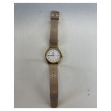 New Timex Indiglo watch works w/timex band nice