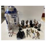 Stars Wars figures w/ R2D2 carry case