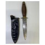 Knife with sheath