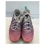NIKE "WMNS AIR VAPORMAX PLUS EASTER" SIZE 8,