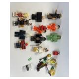 LOT OF 11 ROBLOX FIGURES & ACCESSORIES