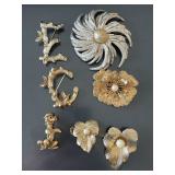 6 SIGNED SARAH COV BROOCH PINS