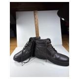 WOMEN'S COBBIE CUDDLERS - LEATHERTIES - SIZE 6