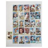 Lot of 25 1969 Topps Baseball Cards