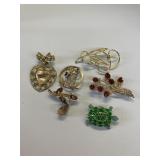 6 VINTAGE BROOCH PINS