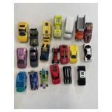 20 Matchbox, Hotwheels and etc vehicles