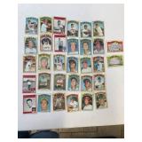 Lot of 30 1972 Topps Baseball Cards