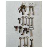 VINTAGE KEYS