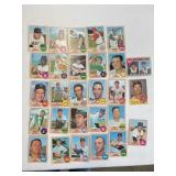 Lot of 25 1968 Topps Baseball Cards
