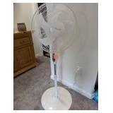 Ifanze remote Control and Adjustable height fans