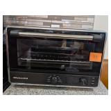 Black KitchenAid countertop toaster oven. Like New
