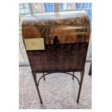 Vintage look trunk accent piece.17x35.5x 14.5.