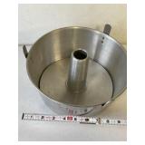 Angel food cake pan - set