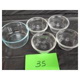 2 cup Pyrex dish and 4 custard cups
