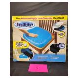 Eggsitter support cushion Eggsitter support cushion