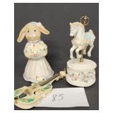 Music boxes - bunny momma / violin/ Carousel- work Music boxes - bunny momma / violin/ Carousel- work