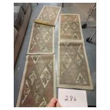 Runner set- 4 pieces