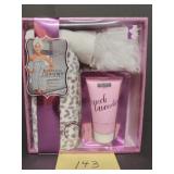 NEW Olivia Grace shower set