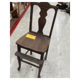 VINTAGE WOODEN CHAIR W/ FOOT REST