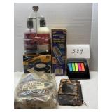 MIXED LOT; MAGNIFIER; GROOMER & MORE