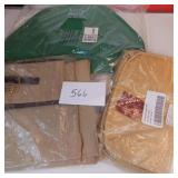 Appliance cover, green placemats, plus Appliance cover, green placemats, plus