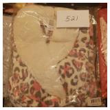 Womans pink leopard print bathrobe (XL) Womans pink leopard print bathrobe (XL)
