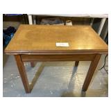 40x25x32 Table 40x25x32 Table